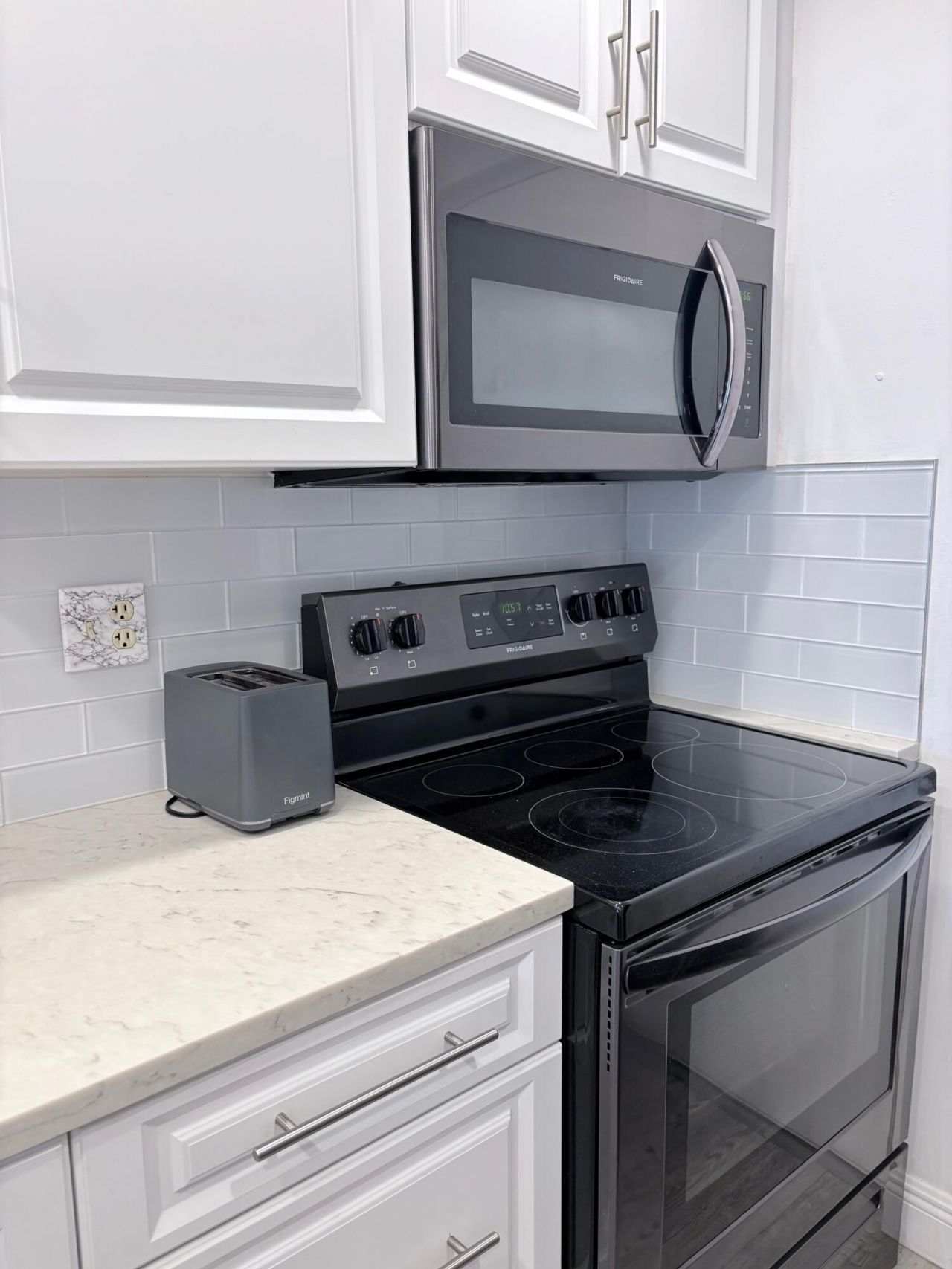 2316 S Cypress Bend Drive, Unit 318, Pompano Beach, FL 33069 Photo