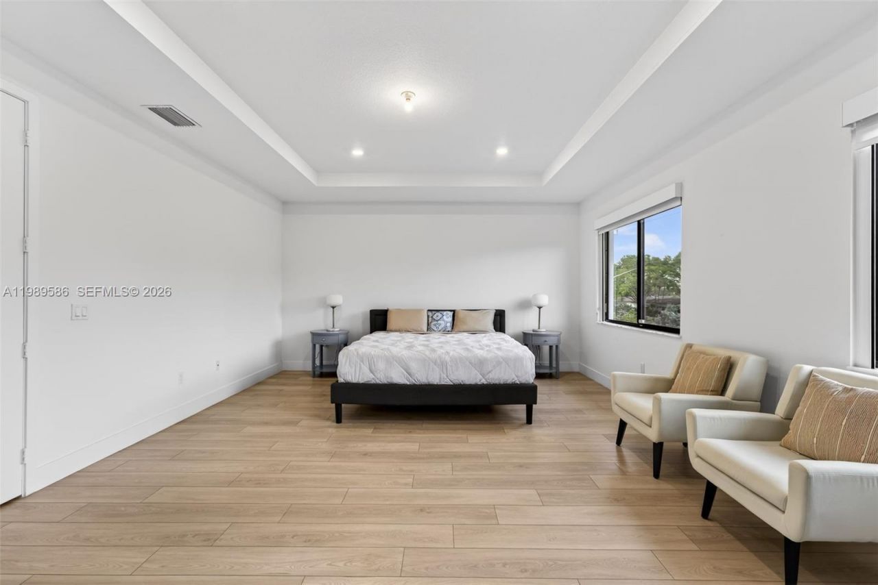 8267 SW 120th Ter , Miami, FL 33156 Photo