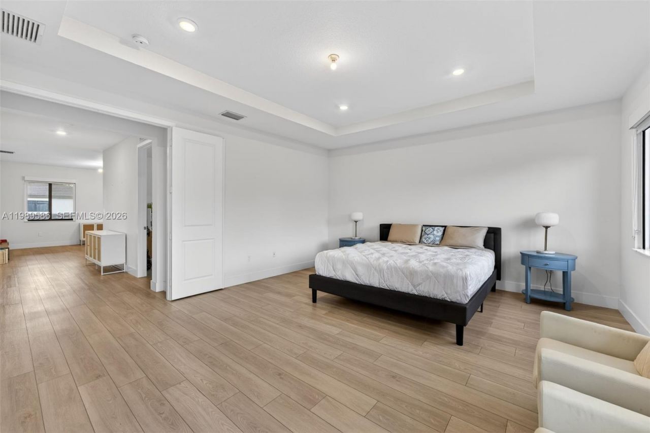 8267 SW 120th Ter , Miami, FL 33156 Photo