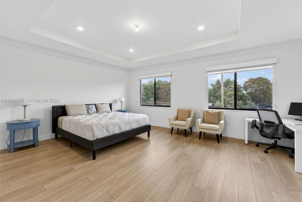 8267 SW 120th Ter , Miami, FL 33156 Photo