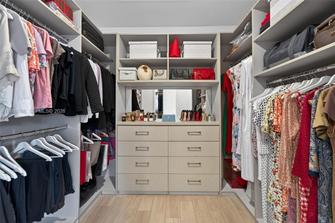 8267 SW 120th Ter , Miami, FL 33156 Photo