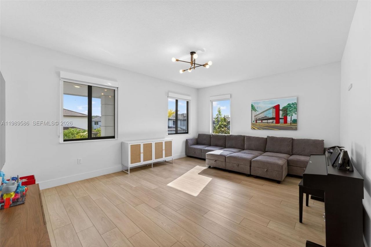 8267 SW 120th Ter , Miami, FL 33156 Photo