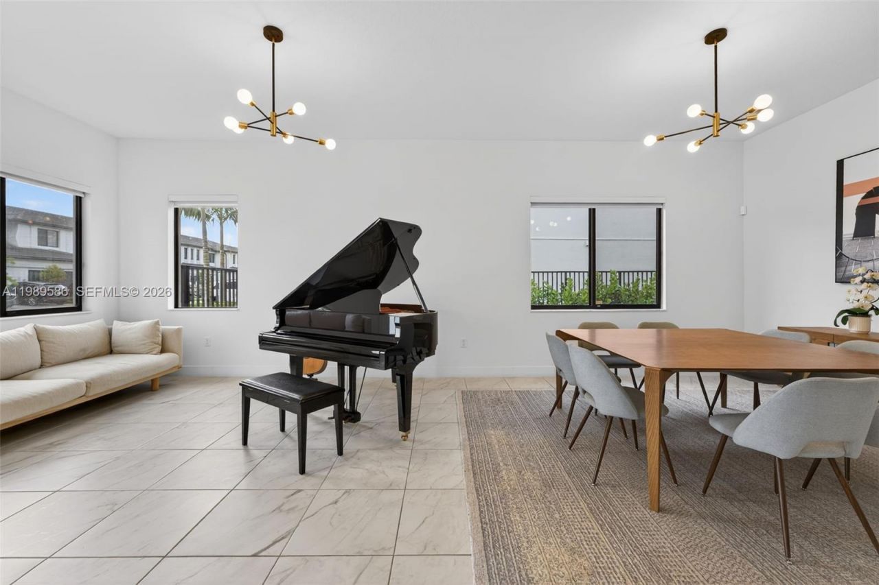 8267 SW 120th Ter , Miami, FL 33156 Photo