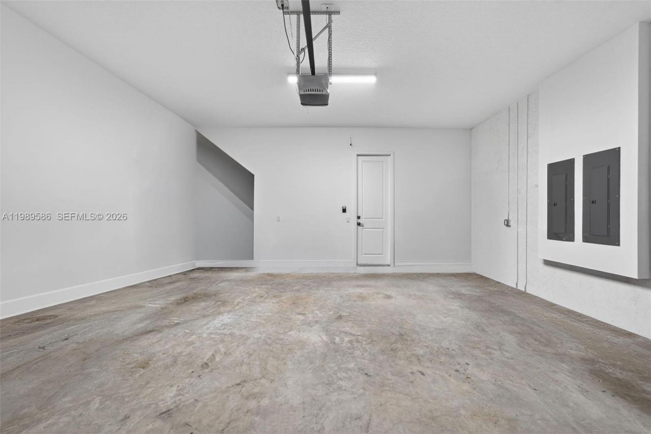 8267 SW 120th Ter , Miami, FL 33156 Photo