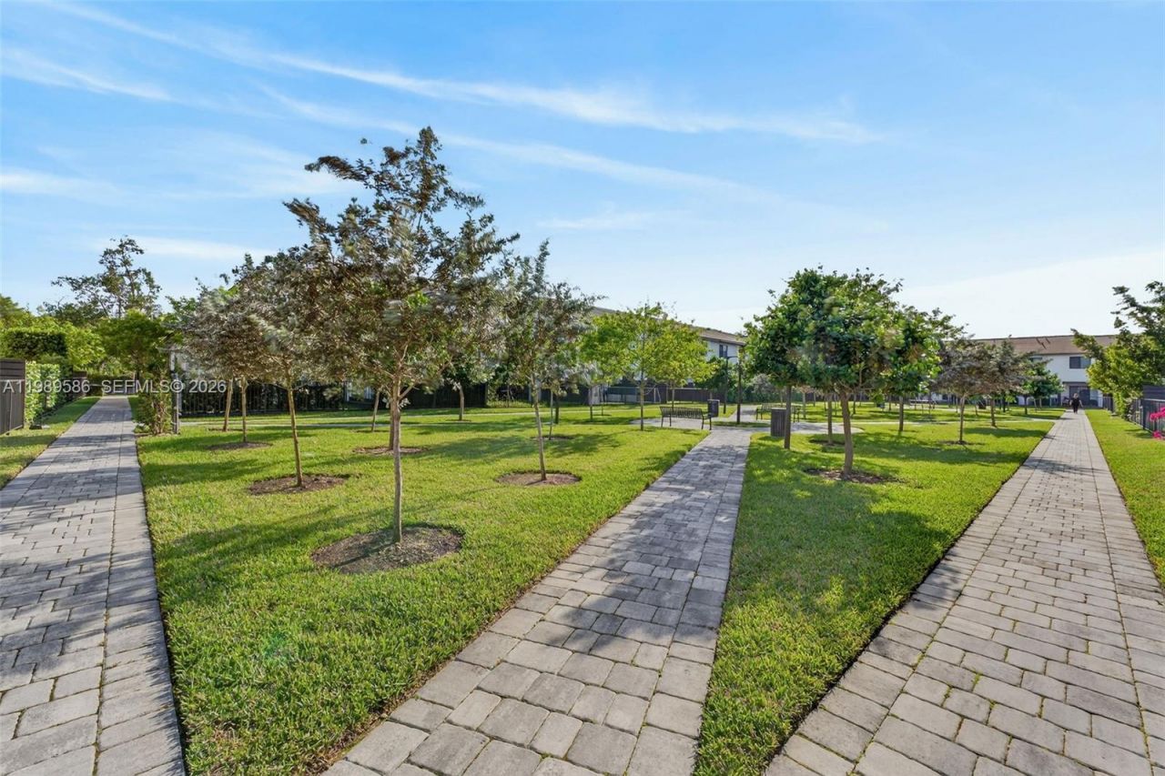 8267 SW 120th Ter , Miami, FL 33156 Photo