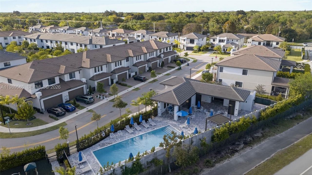 8267 SW 120th Ter , Miami, FL 33156 Photo