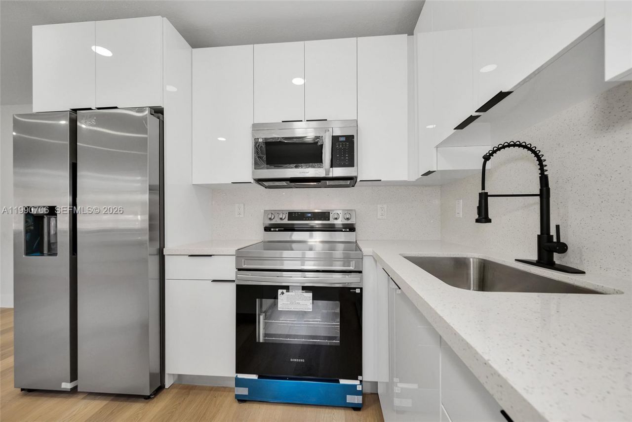 1470 NW 51st Ter, Miami, FL 33142 Photo