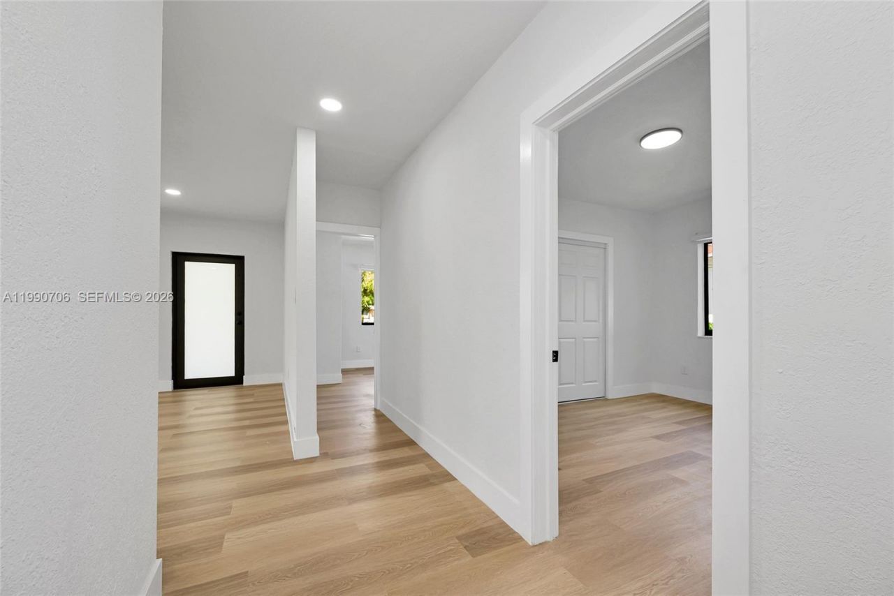 1470 NW 51st Ter, Miami, FL 33142 Photo