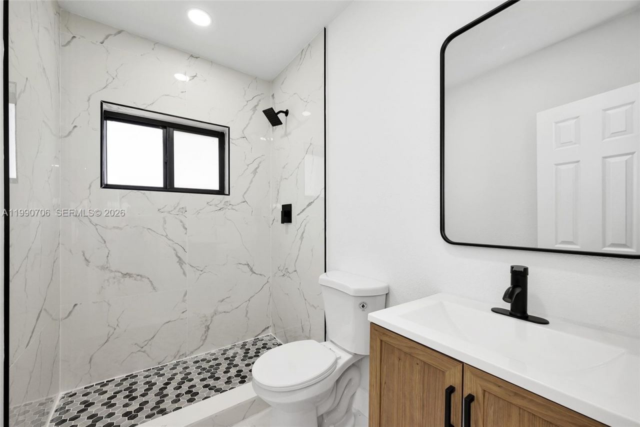 1470 NW 51st Ter, Miami, FL 33142 Photo