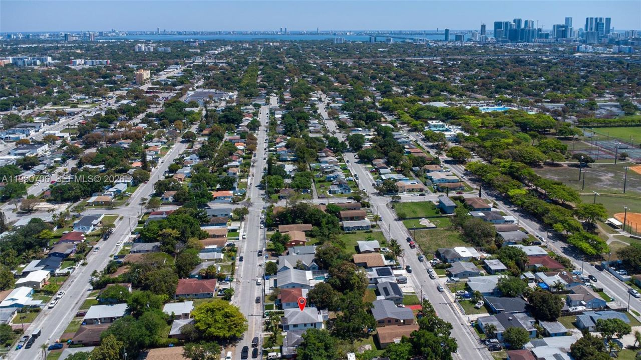 1470 NW 51st Ter, Miami, FL 33142 Photo