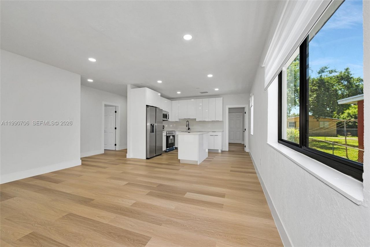 1470 NW 51st Ter, Miami, FL 33142 Photo