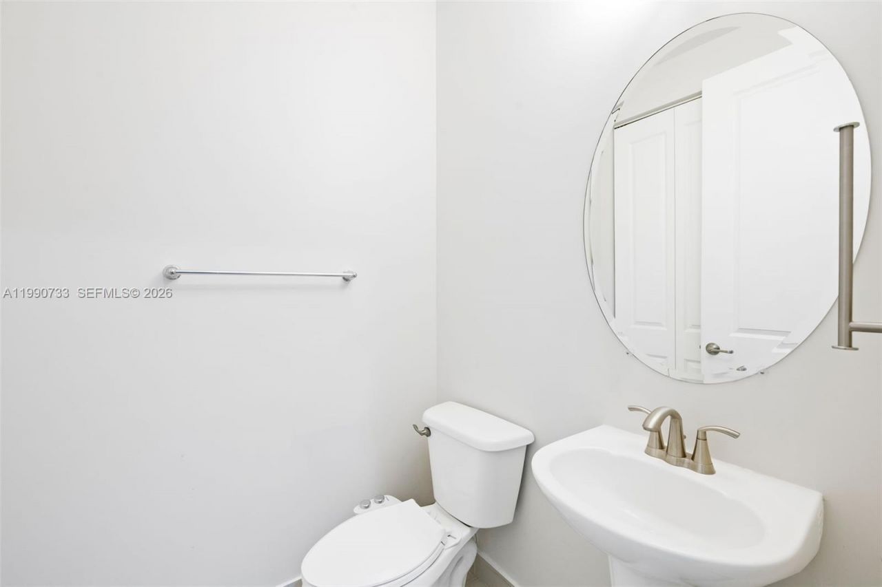 11724 SW 13th Ln , Pembroke Pines, FL 33025 Photo