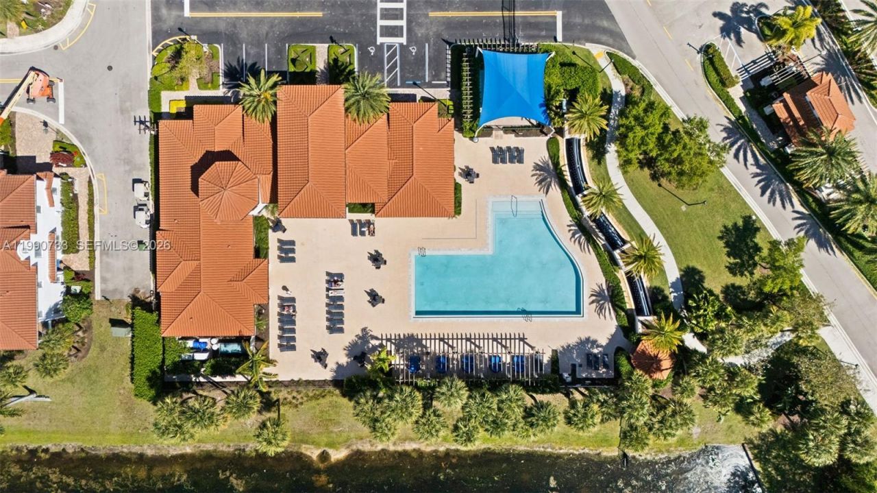 11724 SW 13th Ln , Pembroke Pines, FL 33025 Photo