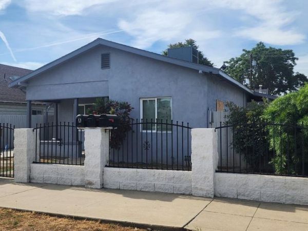 429 Niles Street, Bakersfield, CA 93305