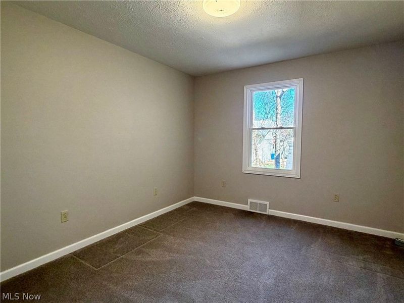 111 Goredon Drive, Chardon, OH 44024 Photo 12