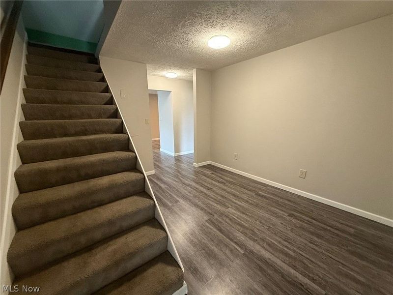 111 Goredon Drive, Chardon, OH 44024 Photo 14