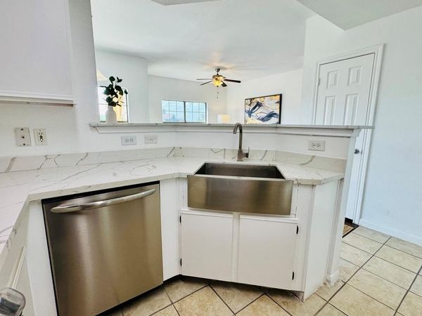2320 Gracy Farms LN, Unit 1432, Austin, TX 78758
