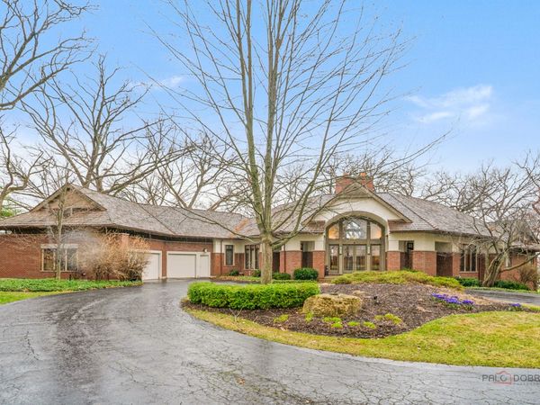 132 N Wynstone Drive , North Barrington, IL 60010