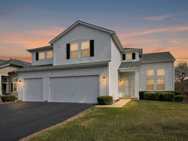 230 Stickley Lane , Lake In The Hills, IL 60156