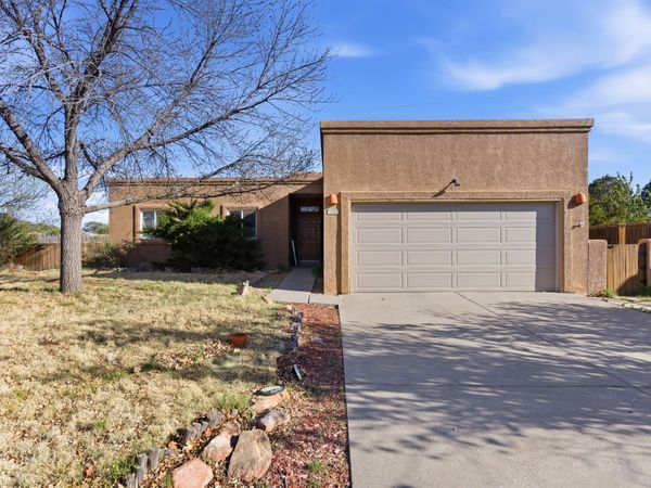 2702 La Silla Dorada, Santa Fe, NM 87505