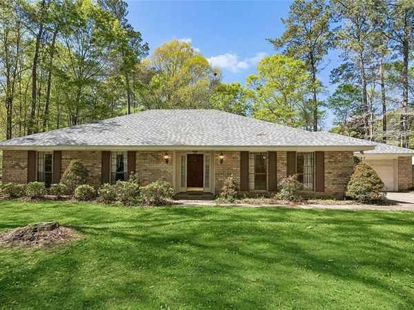 73047 OAK CREEK Lane, Covington, LA 70435