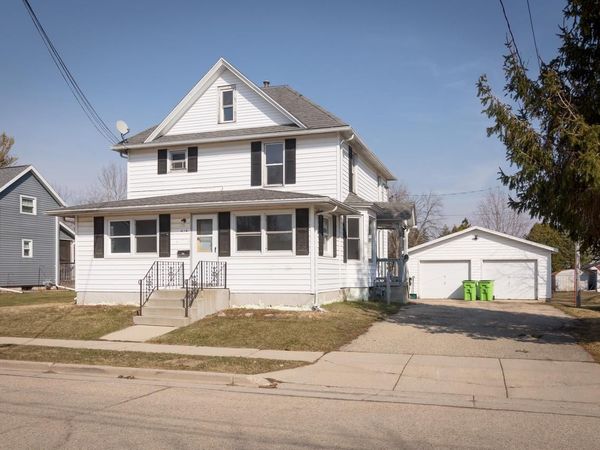414 Grove STREET, Mayville, WI 53050