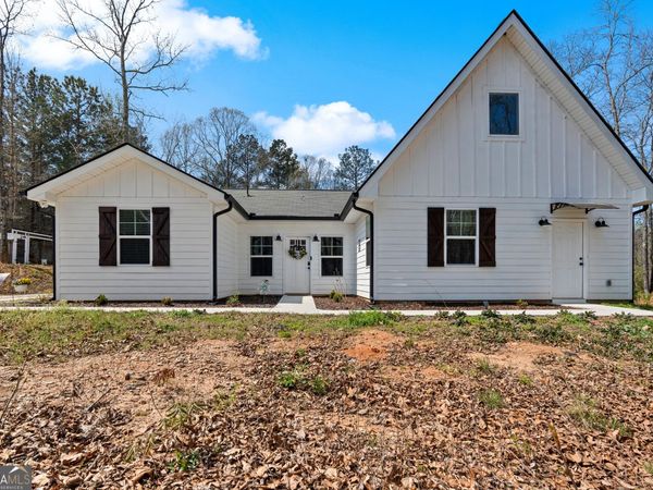 582 W Grantville Road, Grantville, GA 30220