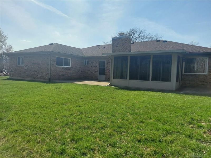 7554 Roselake Drive, Butler Township, OH 45414 Photo 4