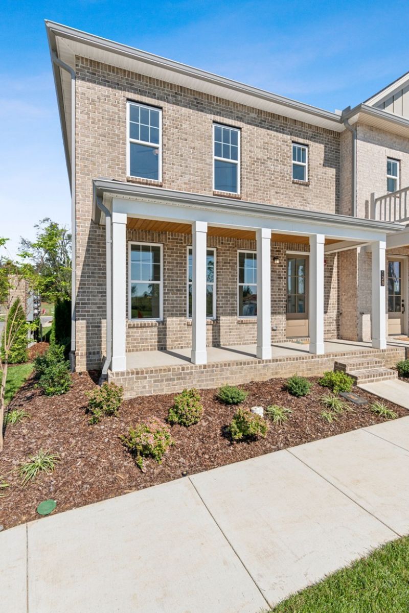 128 Nearwater Place, Hendersonville, TN 37075 Main Photo