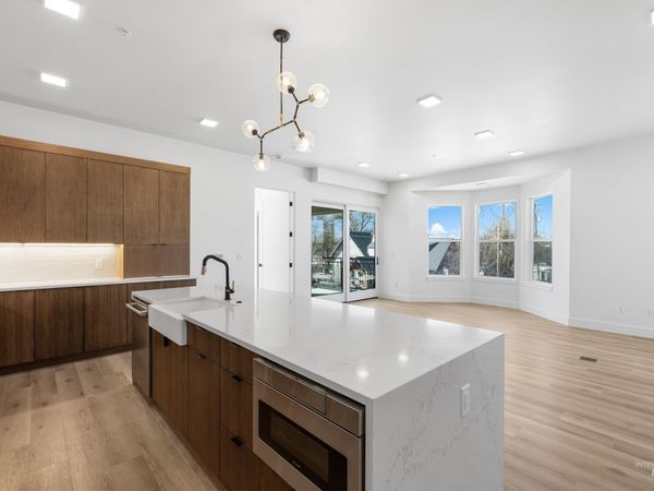 55 E State St, Unit 201, Eagle, ID 83616