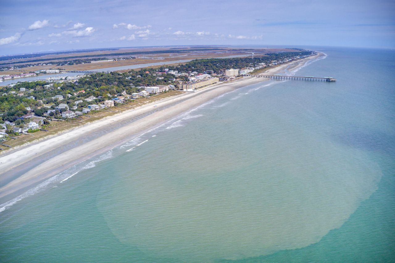 615 W Beach Court Photo 1