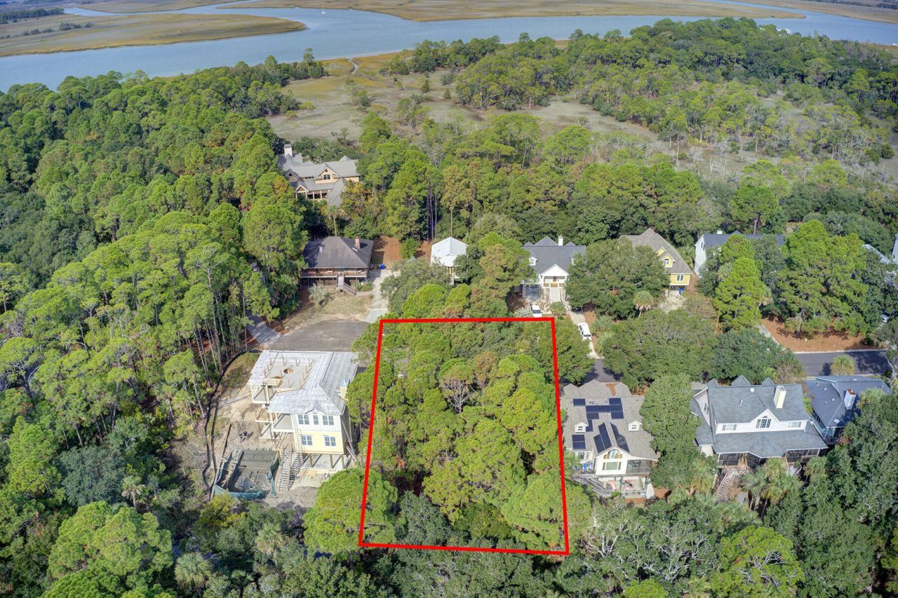 615 W Beach Court Photo 5