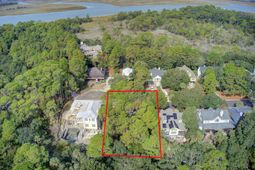 615 W Beach Court photo 4