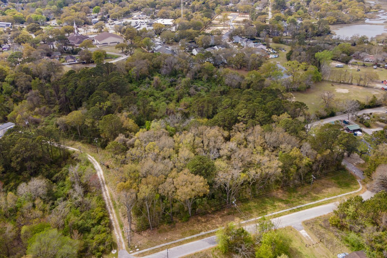 1015 Honey Hill Road Photo 11