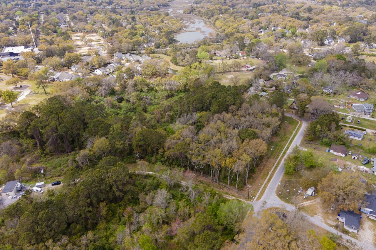 1015 Honey Hill Road Photo 13