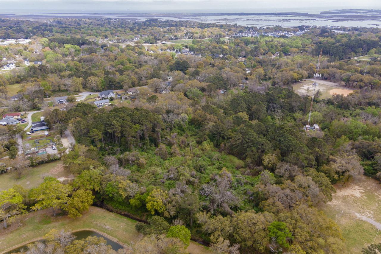 1015 Honey Hill Road Photo 5