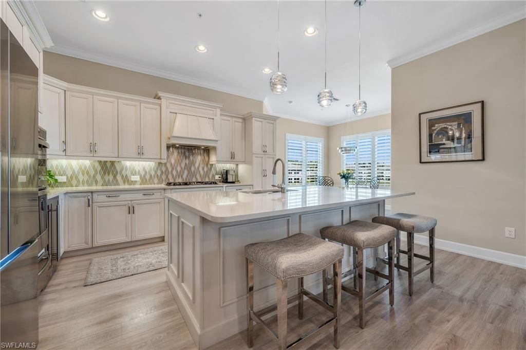 8026 Signature Club Cir, Unit 5-201, Naples, FL 34113 Photo