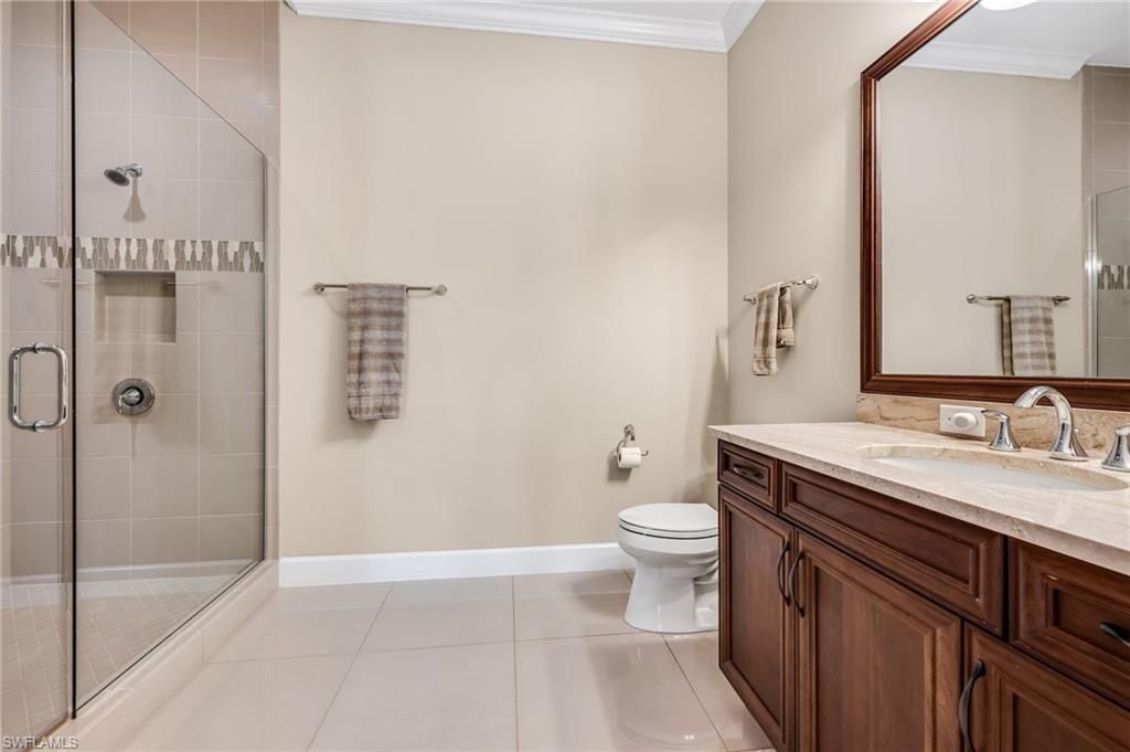 8026 Signature Club Cir, Unit 5-201, Naples, FL 34113 Photo