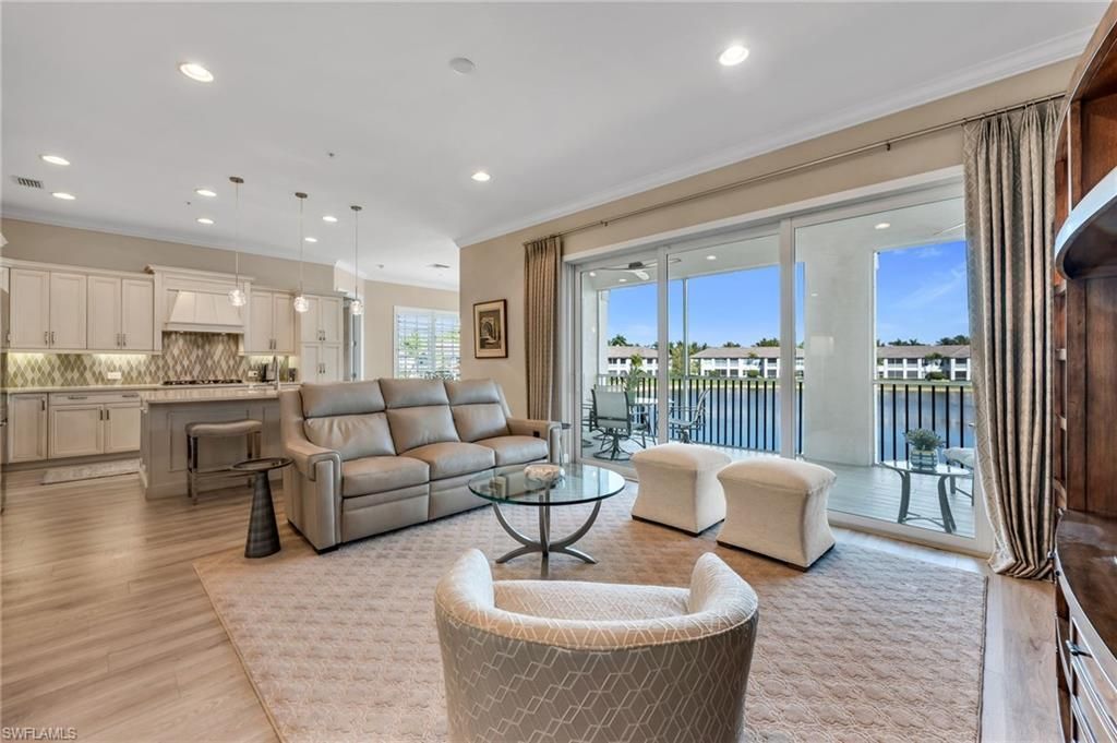 8026 Signature Club Cir, Unit 5-201, Naples, FL 34113 Photo