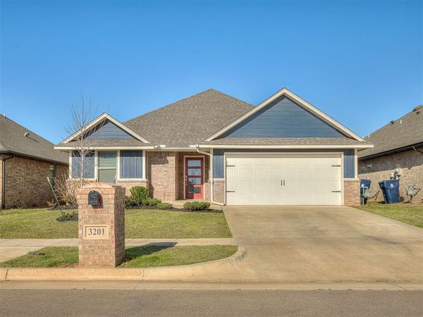 3201 Scissortail Way, Yukon, OK 73099