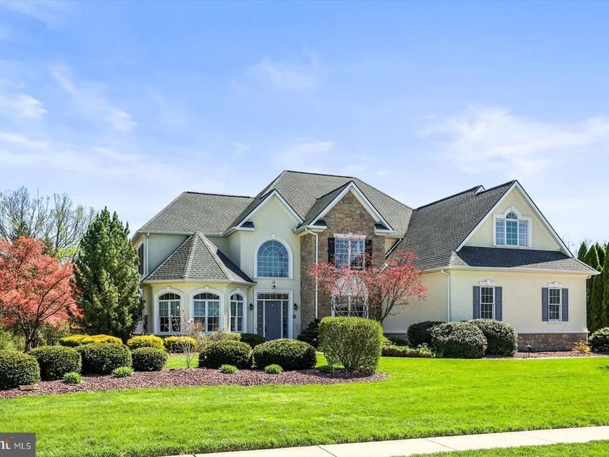 1332 Stonehenge Drive, York, PA 17404 Main Photo