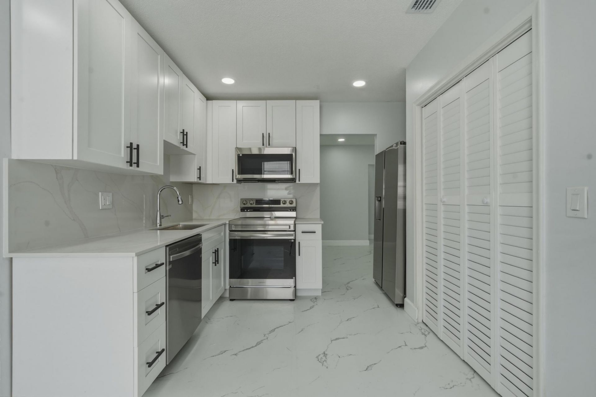 1114 Johnson Street, Hollywood, FL 33019 Photo