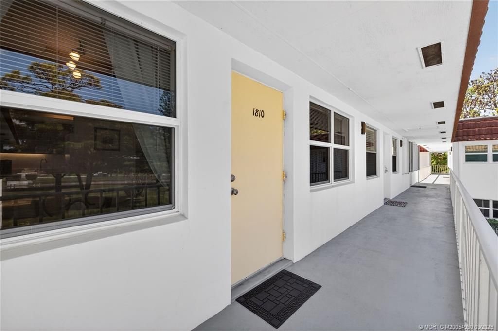1225 NW 21st Street, Unit 1810, Stuart, FL 34994 Photo