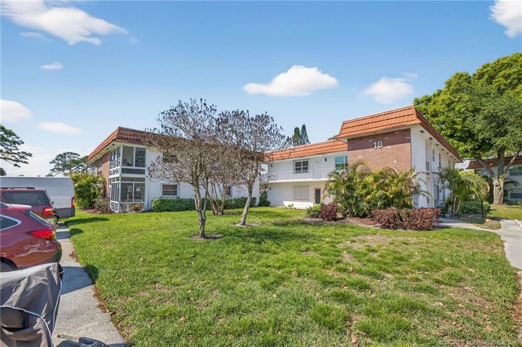 1225 NW 21st Street, Unit 1810, Stuart, FL 34994 Photo