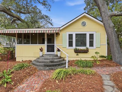 420 E Erie Avenue, Folly Beach, SC 29439