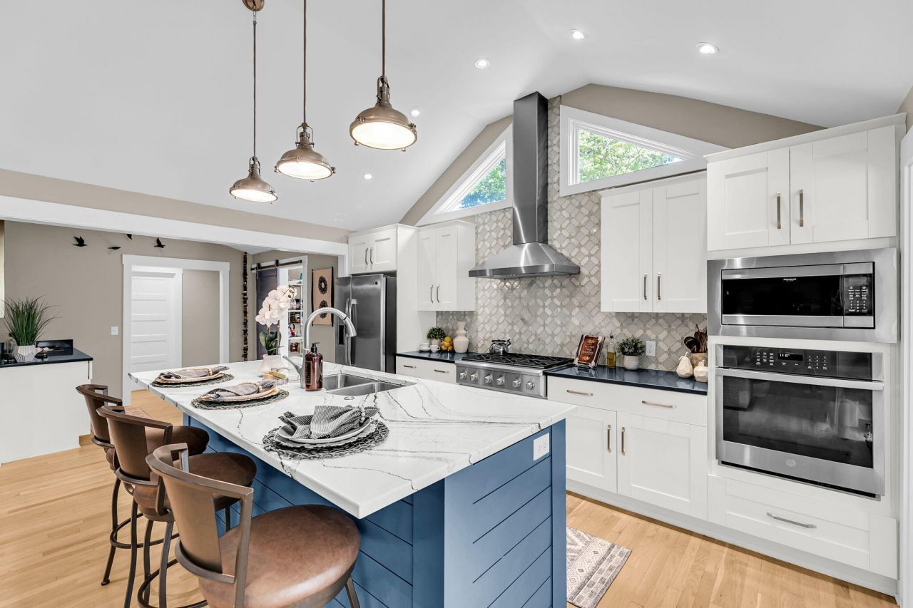 420 E Erie Avenue Photo 10