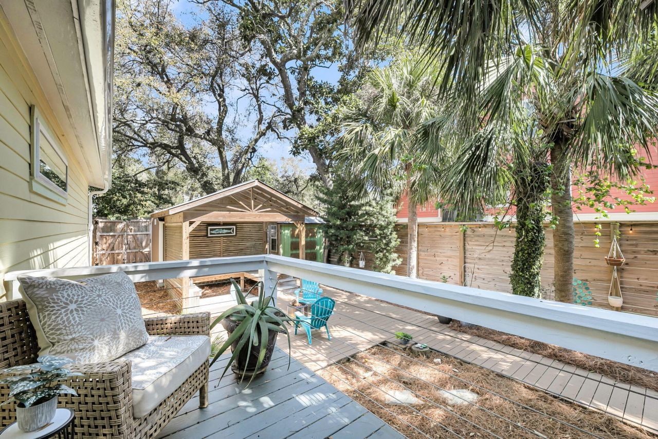 420 E Erie Avenue Photo 43