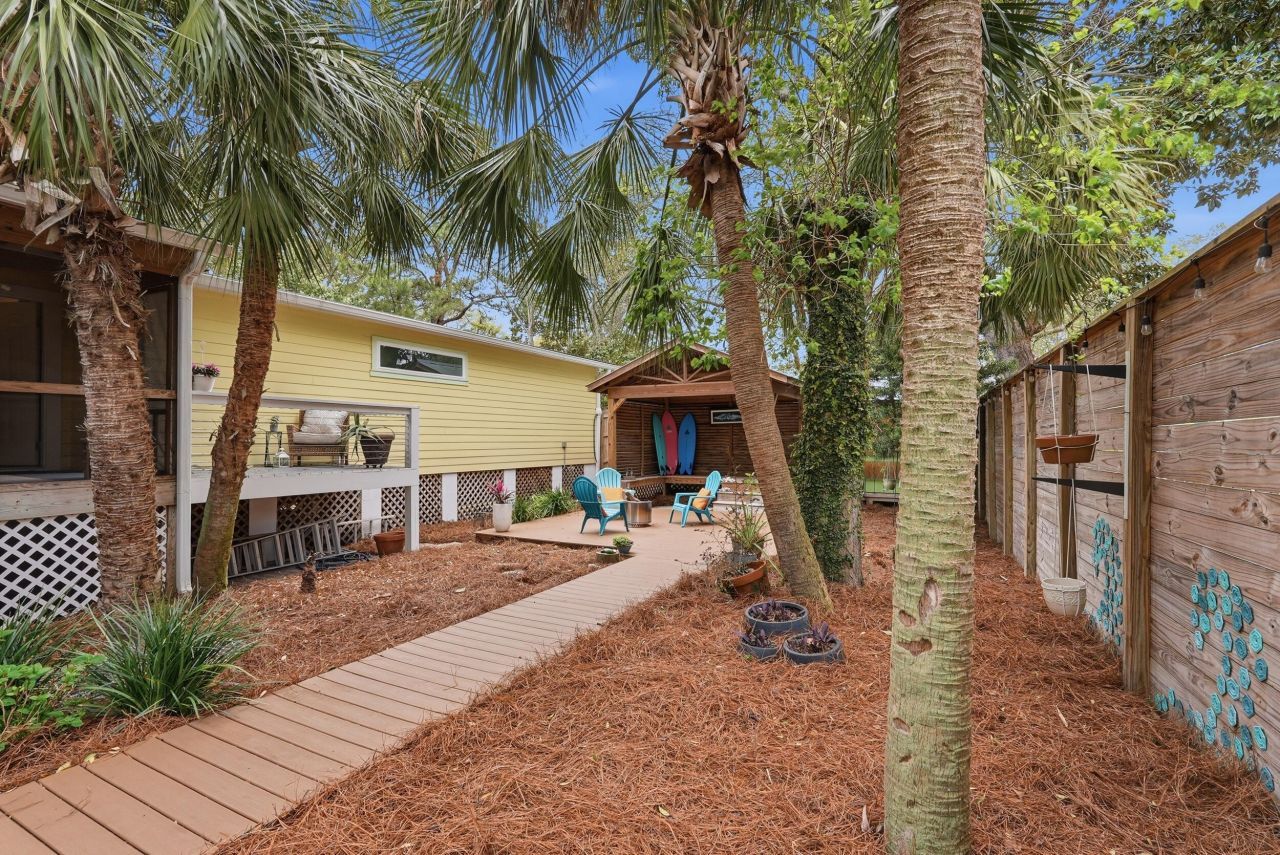 420 E Erie Avenue Photo 45