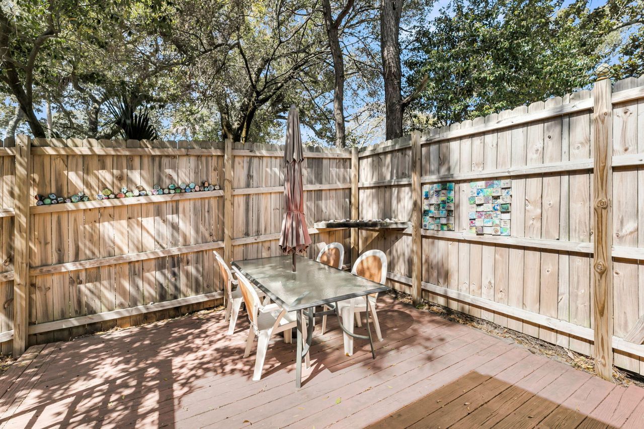 420 E Erie Avenue Photo 56