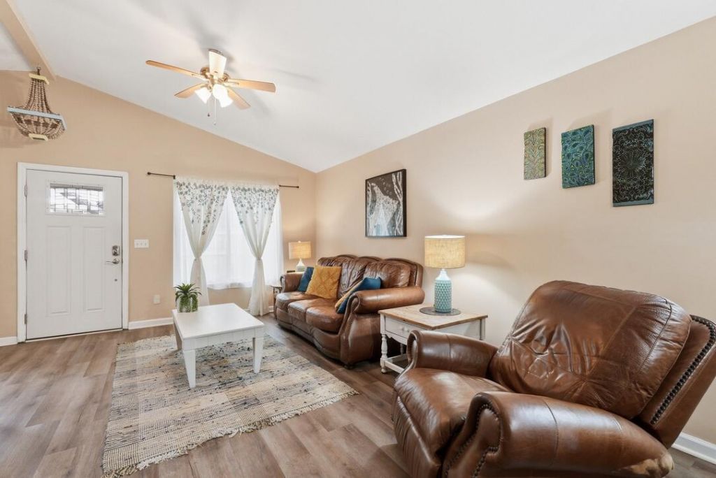 420 E Erie Avenue Photo 63